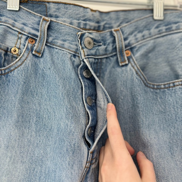 Levi’s Rare Vintage Light Wash 2004 Buttonfly 501  Straight Leg Distressed Jeans - Picture 7 of 12